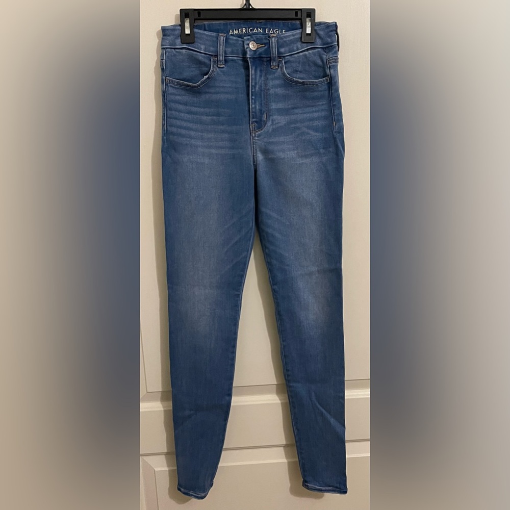 🦅 American Eagle Forever Soft Jeans Jeggings Women’s size 2